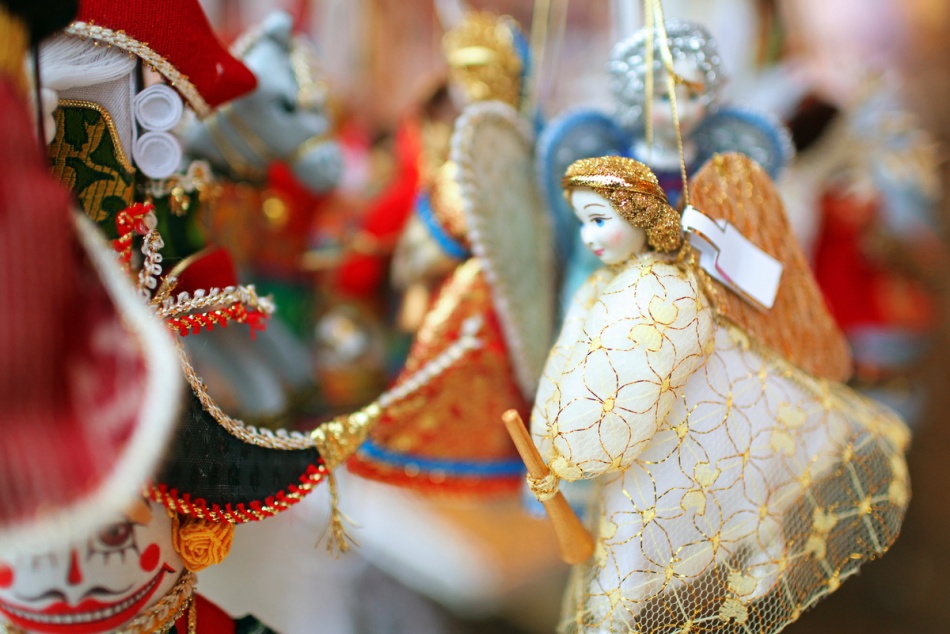 Принести пучок соломы, трижды перейти порог и приготовить 12 блюд: что можно и что нельзя делать в Рождество